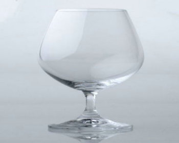 Plain wine glasses