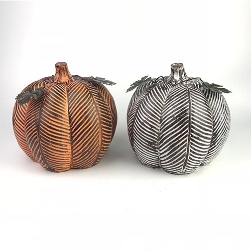 Pumpkin-shaped cement crafts
